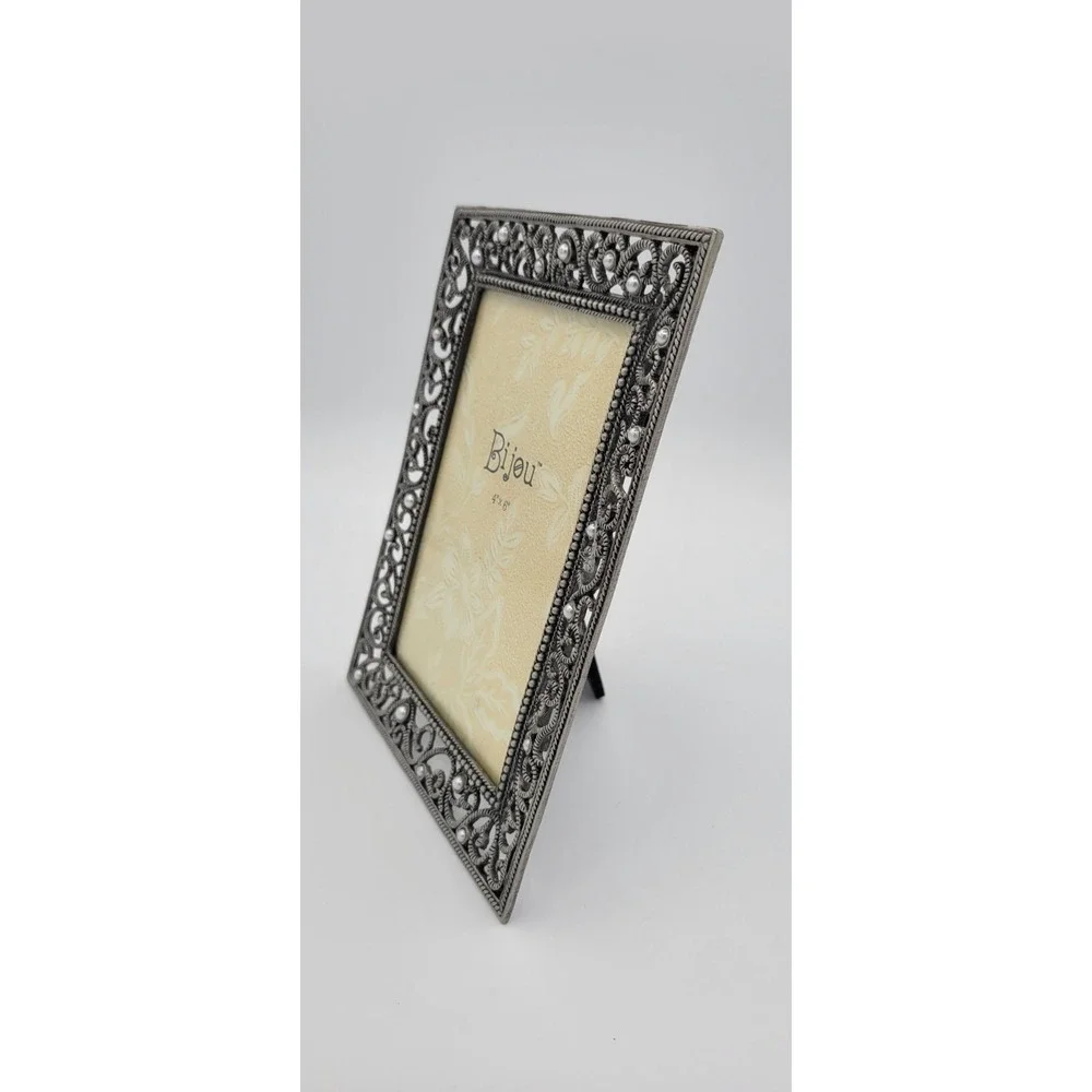 Bijou 4x6 Silver Ornate Floral Metal Freestanding Portrait Photo Frame